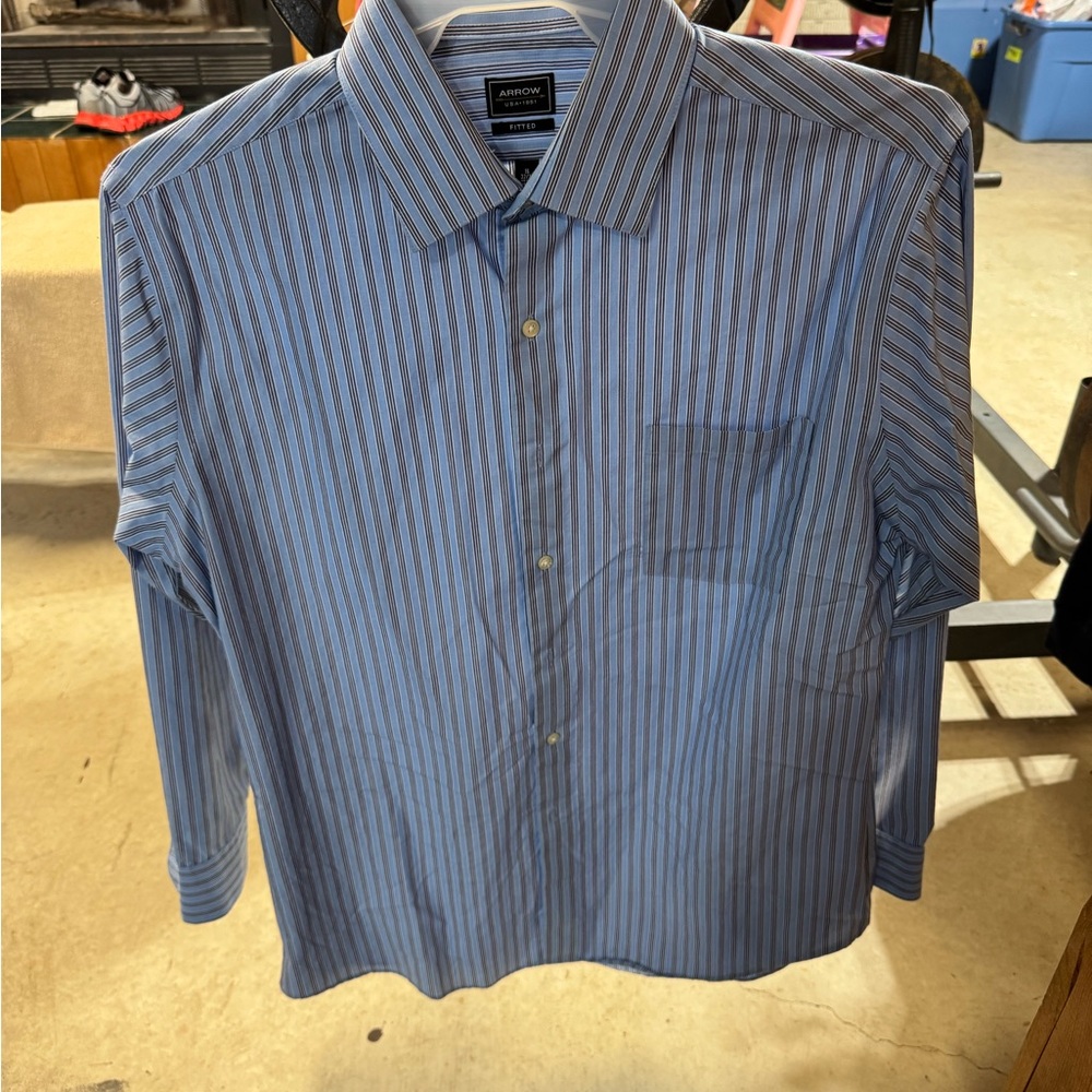 Arrow Men's Blue and Gray Striped Shirt